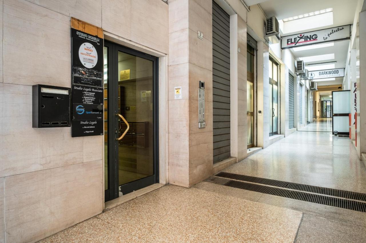 Delia'S Studios In The City Center By Wonderful Italy Bologna Buitenkant foto