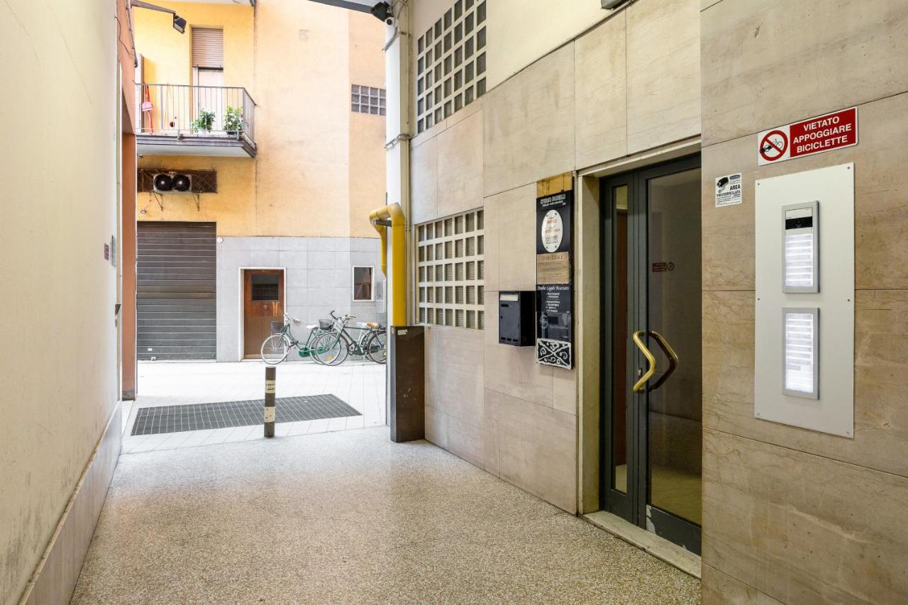 Delia'S Studios In The City Center By Wonderful Italy Bologna Buitenkant foto